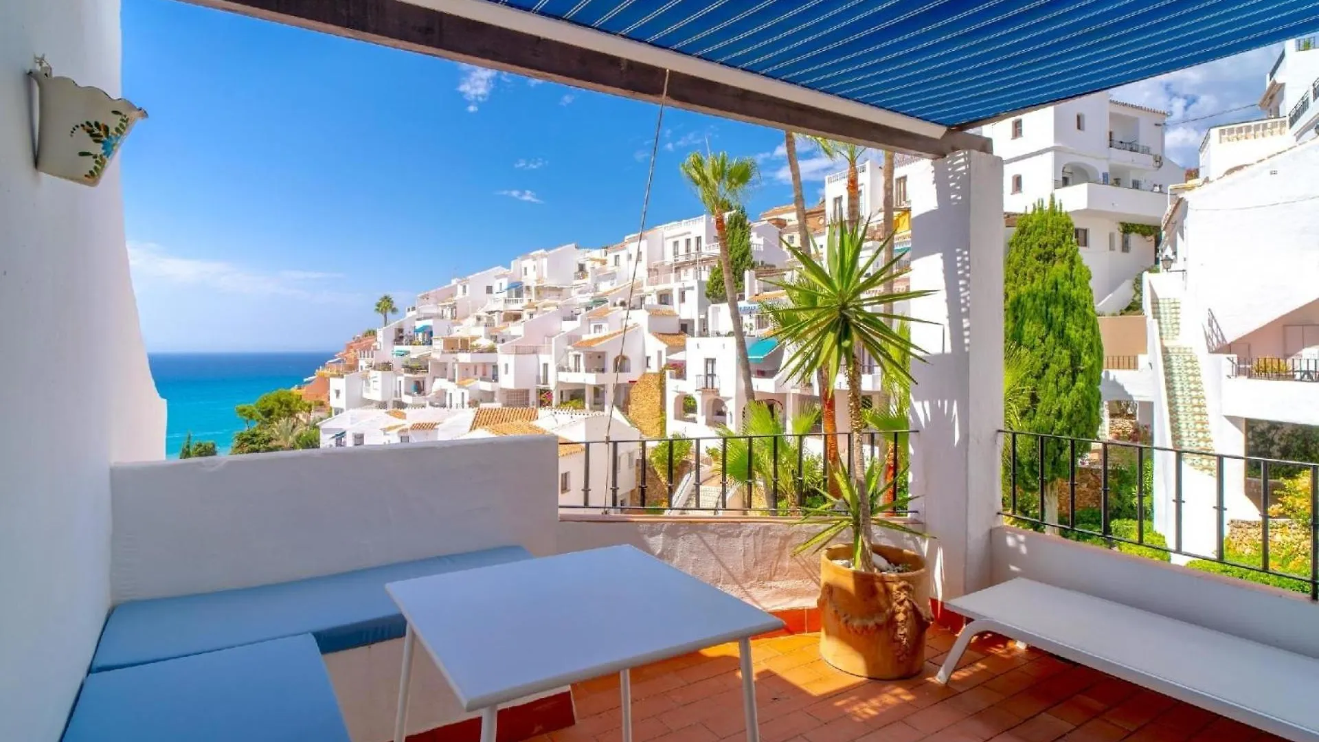 Ferienwohnung Fuer 2 Personen Ca 50 Qm In Nerja, Andalusien Costa Del Sol contacts